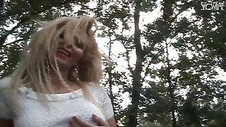 Nude In The Park - Part 01
