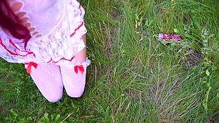 Amateur girls Maria does blowjob outdoors