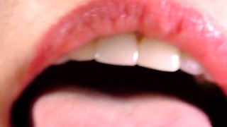Close-up Blowjob with Asian Amateur MILF Babe