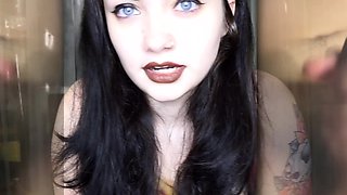 Brunette Solo Webcam Masturbation