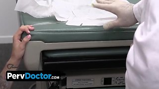 Cute Babe With Nice Tits And Glasses Visits Doctor