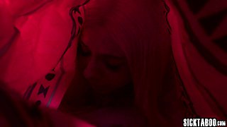 Lucky petite teenage got banged while stuck
