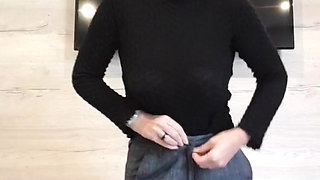 Stripping naked in the office with orgasm