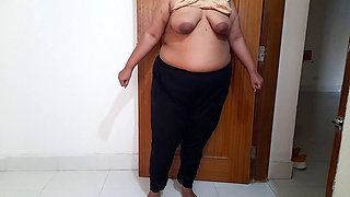 Sexy Employee Undresses & Shaking Huge Boobs to Seduce Office Boss to Get Promotion Then Boss Give Her Anal Fuck