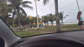 Risky Handjob for a Hottie on the Beach