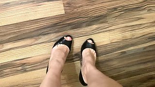 Worship My Feet in High Heels You Slave