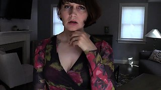 Bettie Bondage – Mom Gets Her Groove Back