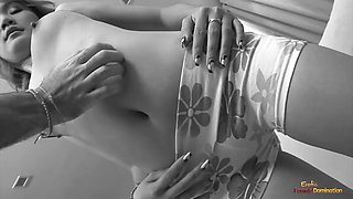 Asian cutie spreads her legs to get her shaved vagina pounded