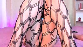 Hot amateur webcam teen masturbates for their fans