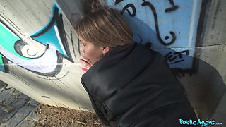 Beautiful slutty girl sex mind-blowing story