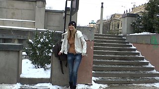 Amateur blonde customer nailed in public for a free fare