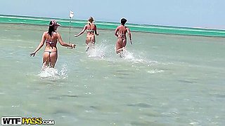 Aprilia & Lexxis & Zuzka in alluring sluts having lesbian sex on the beach