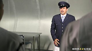 Tatas Under Siege “ A Xxx Parody With Marco Banderas, Yurizan Beltran - Brazzers