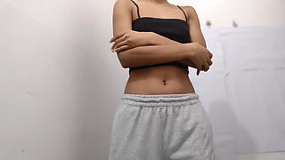 Cute hot teen seducing her boss , ab tuh koi meri chudai karo