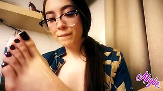 Ariana Maybe Sloppy Toe Sucking - Glasses & Foot Fetish Fun