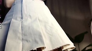 Hot amateur webcam teen masturbates for their fans