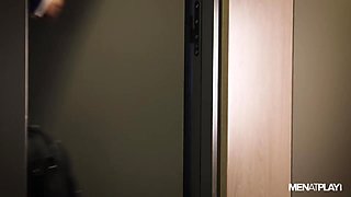 Strong Suit Ep 1: Chance Encounter - MENatPLAY