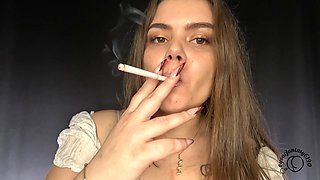 BBW Babe Smokes Cigarettes and Vapes with Golden Lipstick