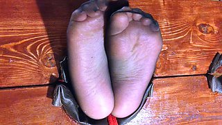 Foot fetish Handjob POV