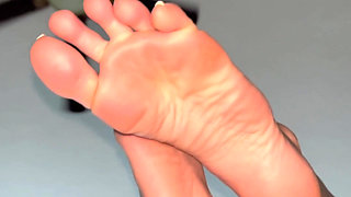 Your View from the Floor Ivy's Feet POV