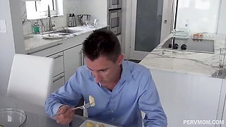 Olivia Blu pervmom stepmom son-in-law sex