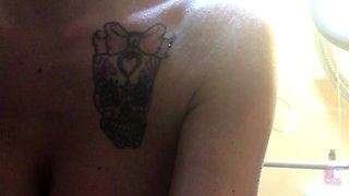 Omege japanese girl with big boobs on cams