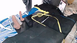 amateur raintree03 flashing ass on live webcam