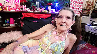 Sexy Sandra Hot Webcam Solo Show - Dildo Masturbation & Dirty Talk MILF