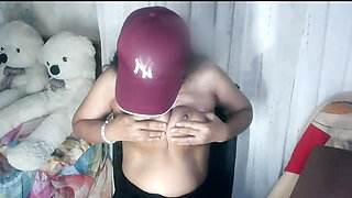 Indian horny aunty nudity and hot materburting front of her uncles who gangban last night