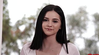 Horny college chick sucking her lover's dick - Violet Rain