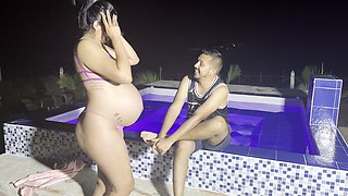 The Pregnant Hitman Again