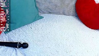 Camgirl with cute tits and ass