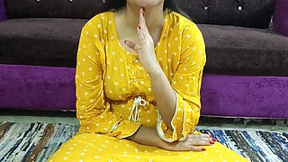 Hindi Sex Story Roleplay - Beautiful Indian Bhabhi's Sex with the Wall