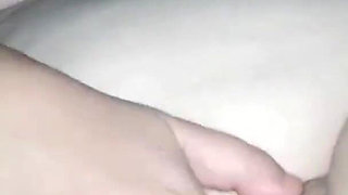 YoungEnglishBBW rubbing my clit back of my car