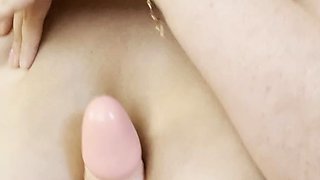 Sexy hottie Anetta Keys enjoys a solo toy masturbation