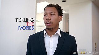 Tickling The Ivories With Joseline Kelly, Chloe Cherry, Ricky Johnson - Brazzers