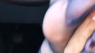 Abgemolken Im Auto Mit Jeans Und Nylons