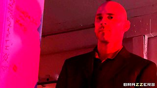 Rub Down Diamond With Johnny Sins, Diamond Jackson - Brazzers