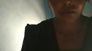 💦TRAIN TOILET TAMIL BHABHI Tamil housewife cowgirl Jennifer fuck very hard