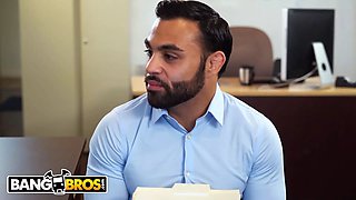 Bangbros - asian boss beauty Tiffany Rain screwed in her office by worker