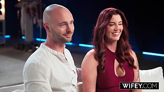 Plump Buxom Redhead MILF Kayla Summers Gets DVP-ed By 2 Guys On Stage In Front Of Her Cuckold Hubby