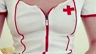 amateur blonde solo webcam