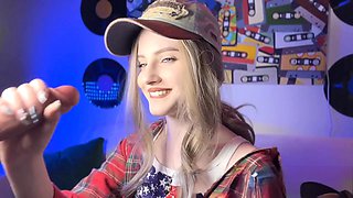 Dirty talk, tongue, hot stepsister