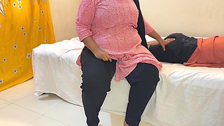 Teen 18yo Wearing Glasses Hot Stepmom in Stepson's Bed at Midnight Cheating on Husband!