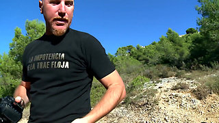 Outdoor photoshoot leads to porn shoot