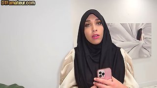 DTF amateur Arab babe riding cock in POV after talking