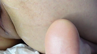 Deep Fisting on the Chair Until She Squirted From Her Pussy, Homemade MILF Squirting