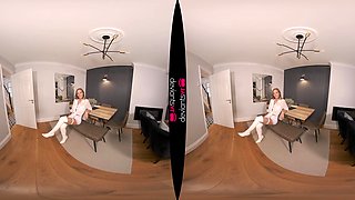 Best Distraction - Pornstar Jizzles Solo Masturbation VR Porn