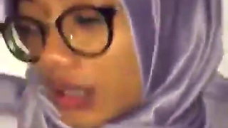 Tudung enak main