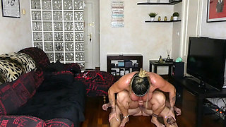 I Fuck the Policeman Who Came to Arrest